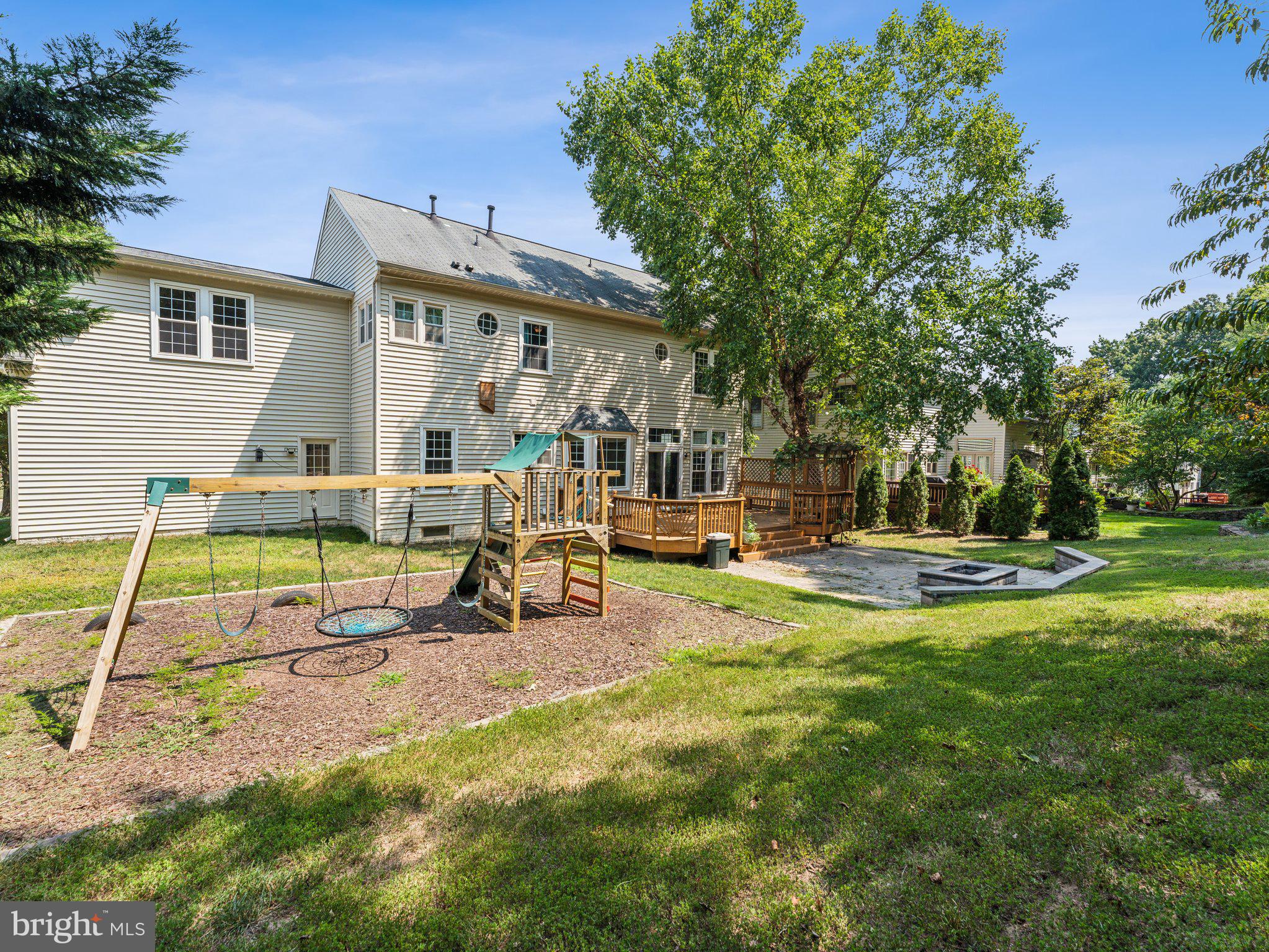 5012 WHISPER WILLOW DRIVE