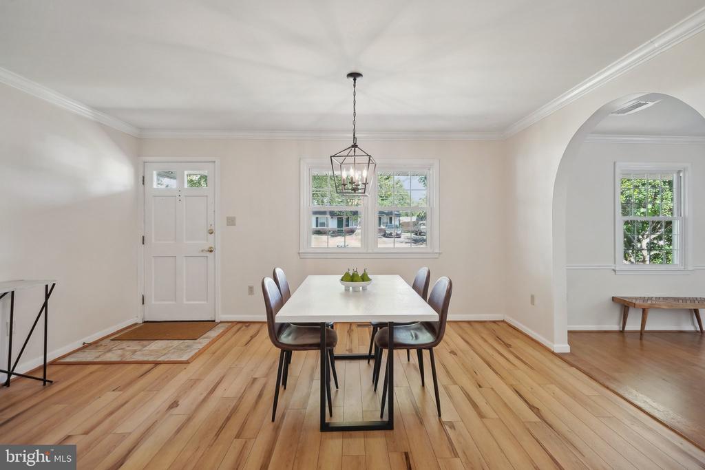 8108 ASHBORO DRIVE