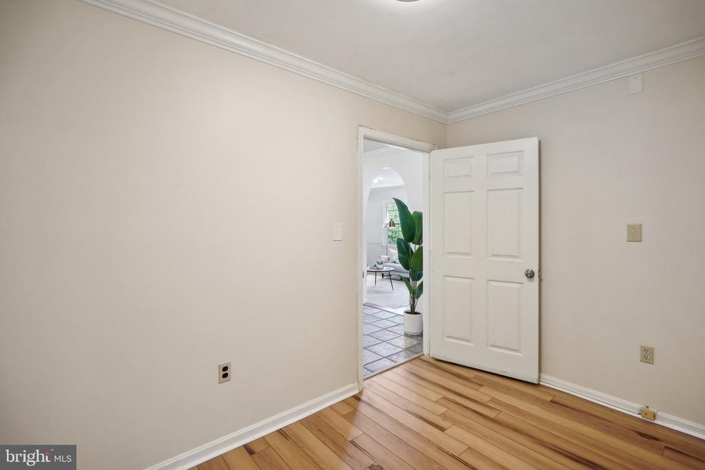 8108 ASHBORO DRIVE
