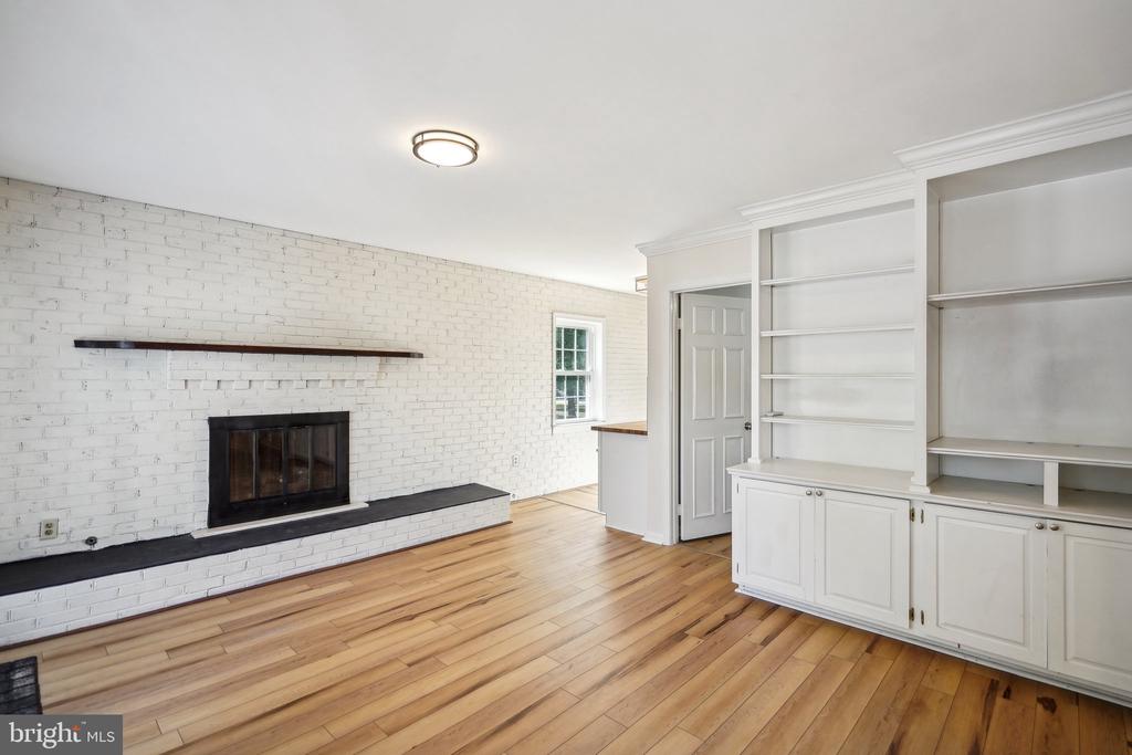 8108 ASHBORO DRIVE