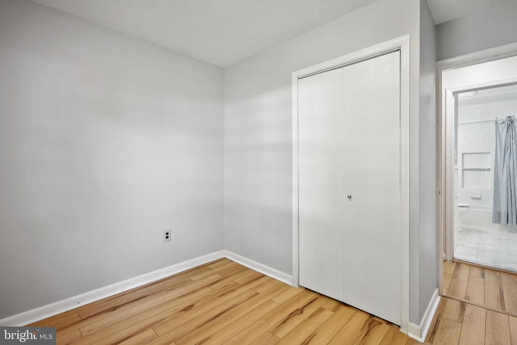 8108 ASHBORO DRIVE