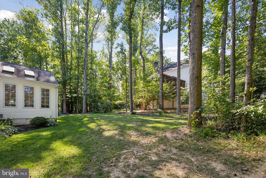 9787 VIEWCREST DRIVE