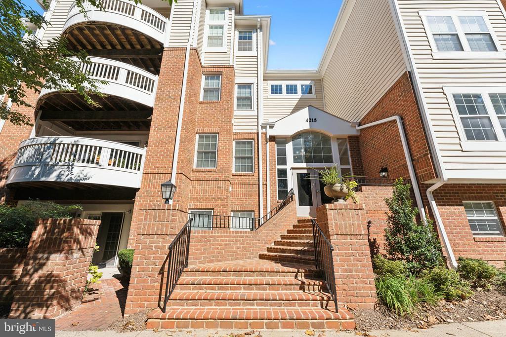 4215 MOZART BRIGADE LANE 33
