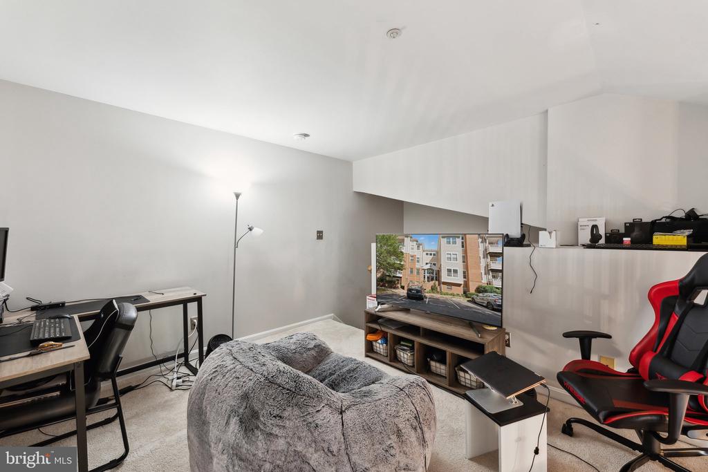 4215 MOZART BRIGADE LANE 33