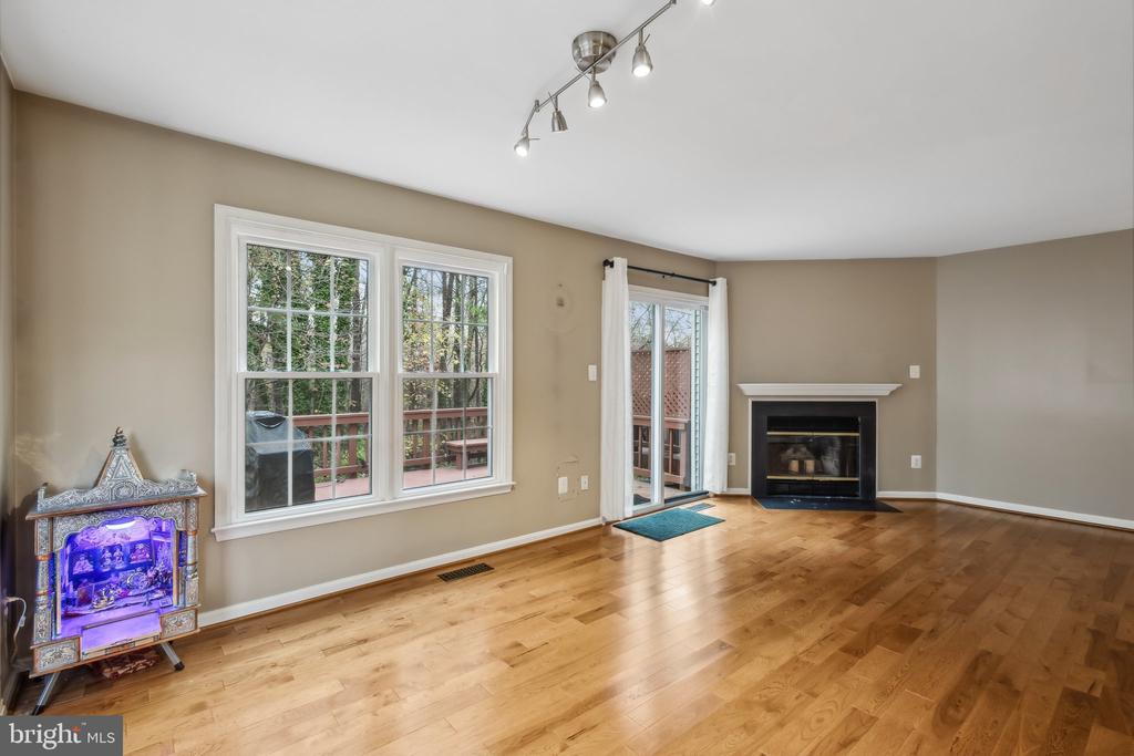 8047 SKY BLUE DRIVE
