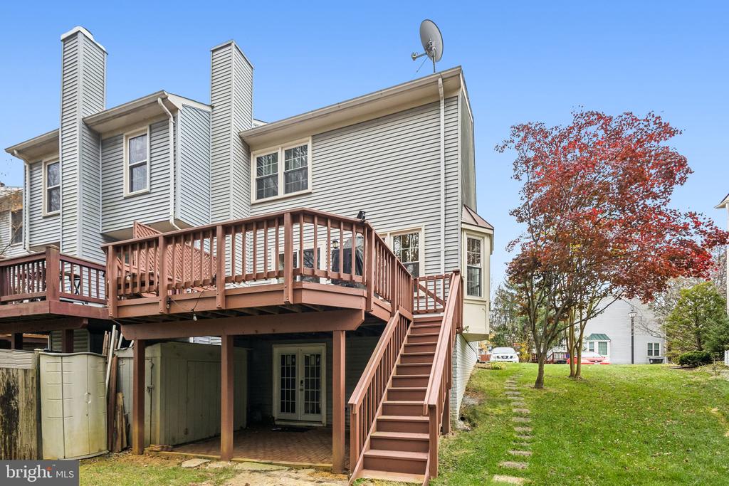 8047 SKY BLUE DRIVE