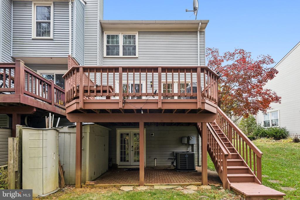 8047 SKY BLUE DRIVE