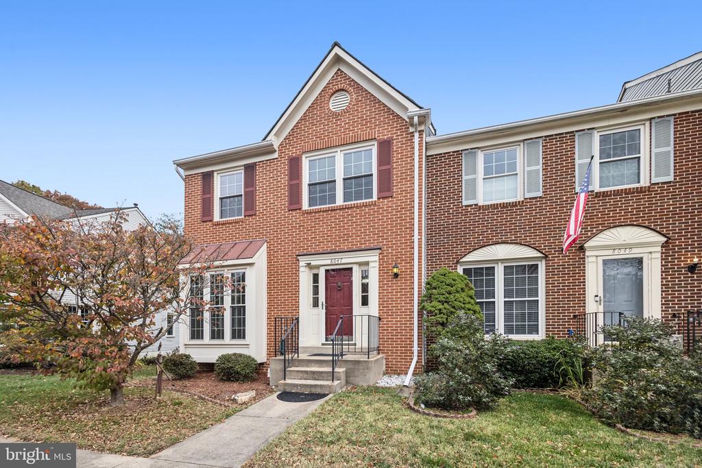 8047 SKY BLUE DRIVE
