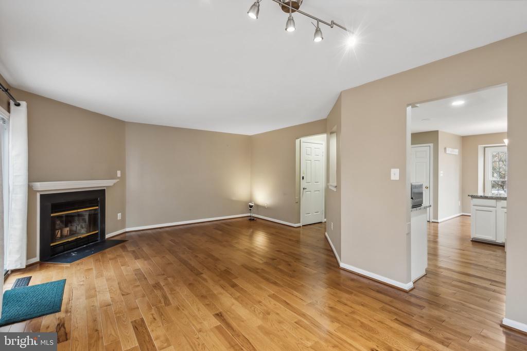 8047 SKY BLUE DRIVE