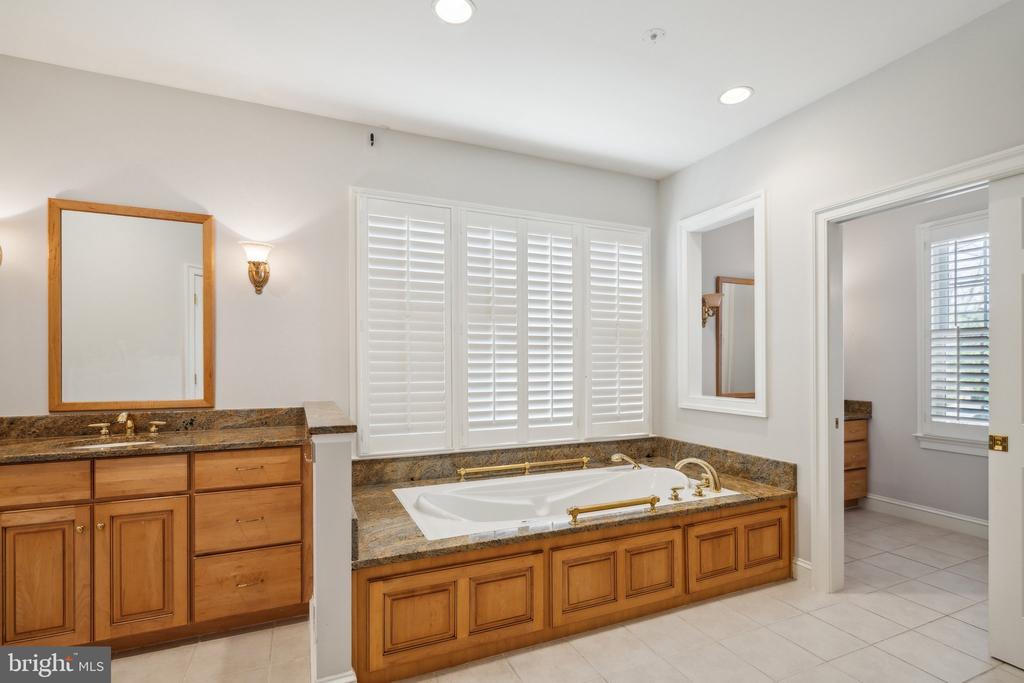 8802 NORTHERN SPRUCE LANE