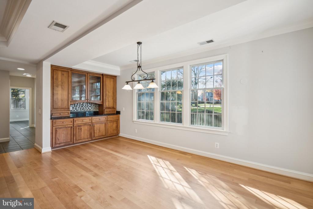 8802 NORTHERN SPRUCE LANE