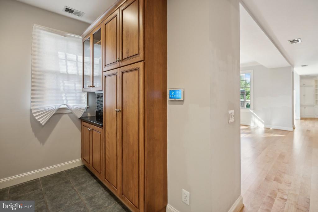 8802 NORTHERN SPRUCE LANE