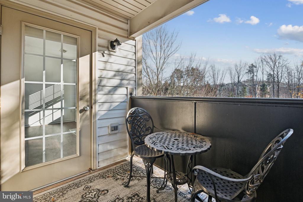 4151 CASTLECARY LANE 401