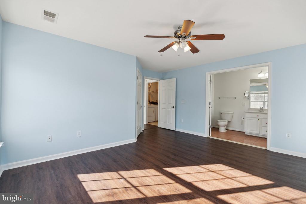 4151 CASTLECARY LANE 401