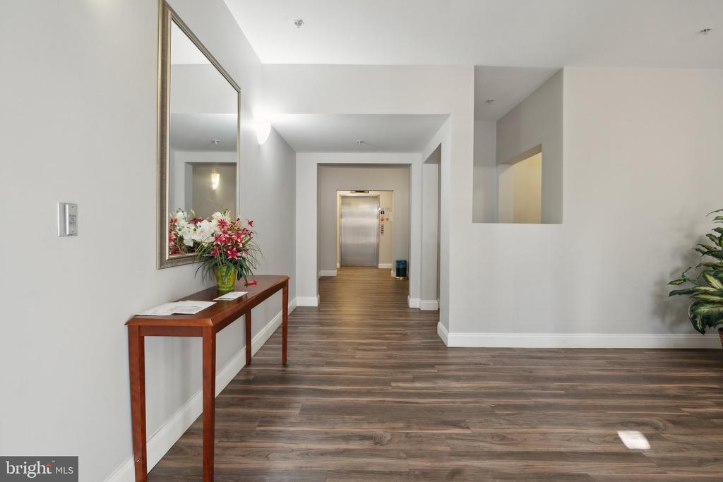 4151 CASTLECARY LANE 401