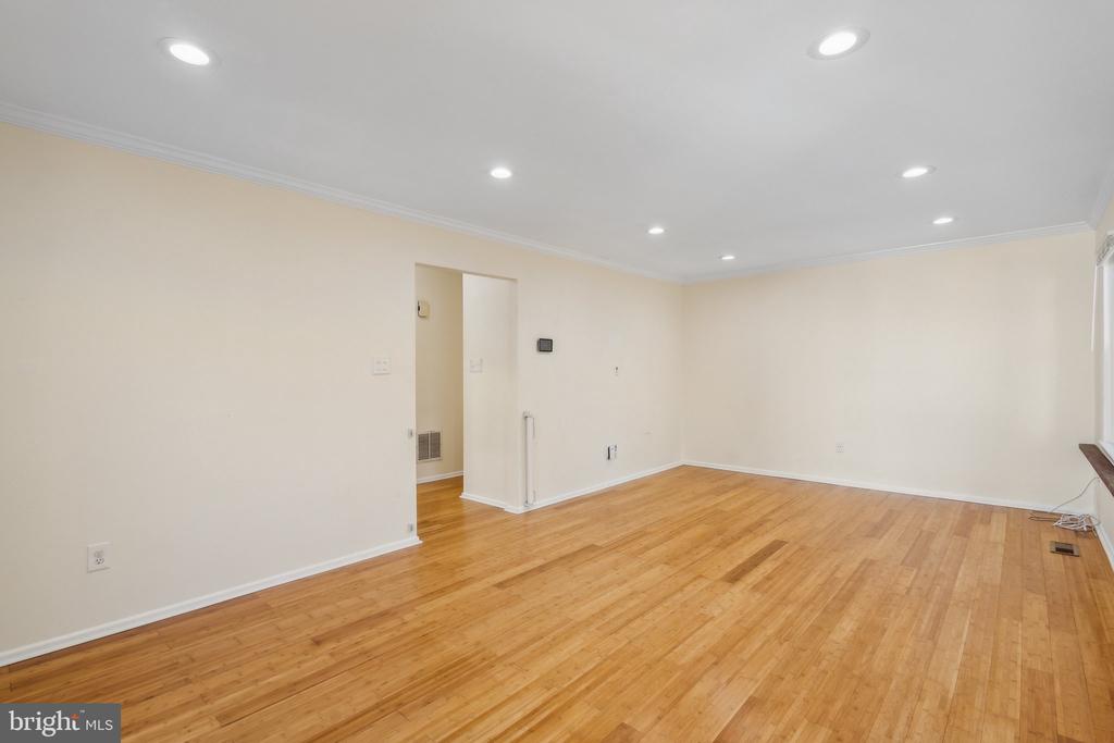 7744 BRANDEIS WAY