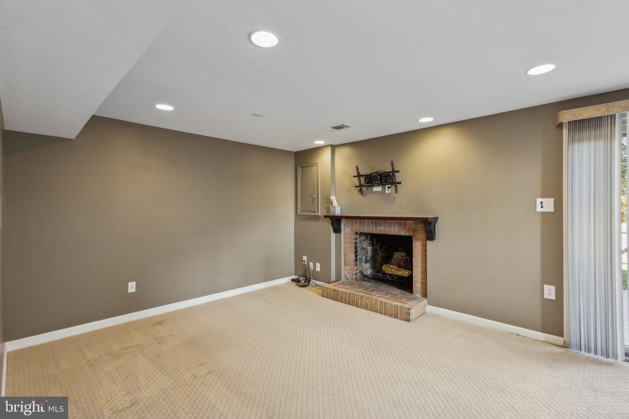 7744 BRANDEIS WAY