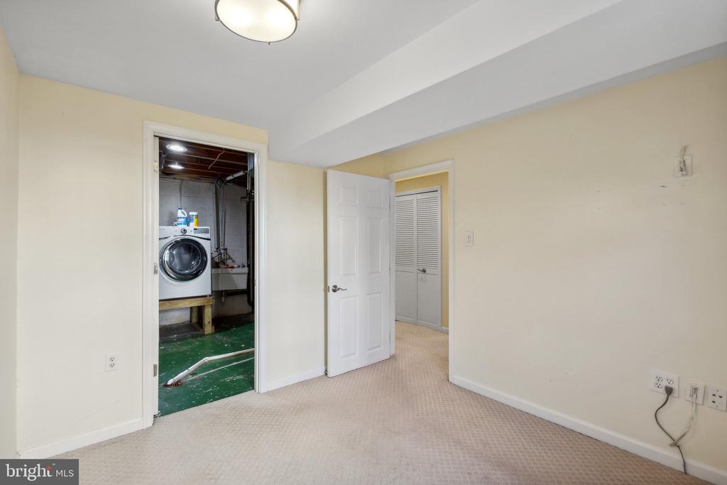 7744 BRANDEIS WAY