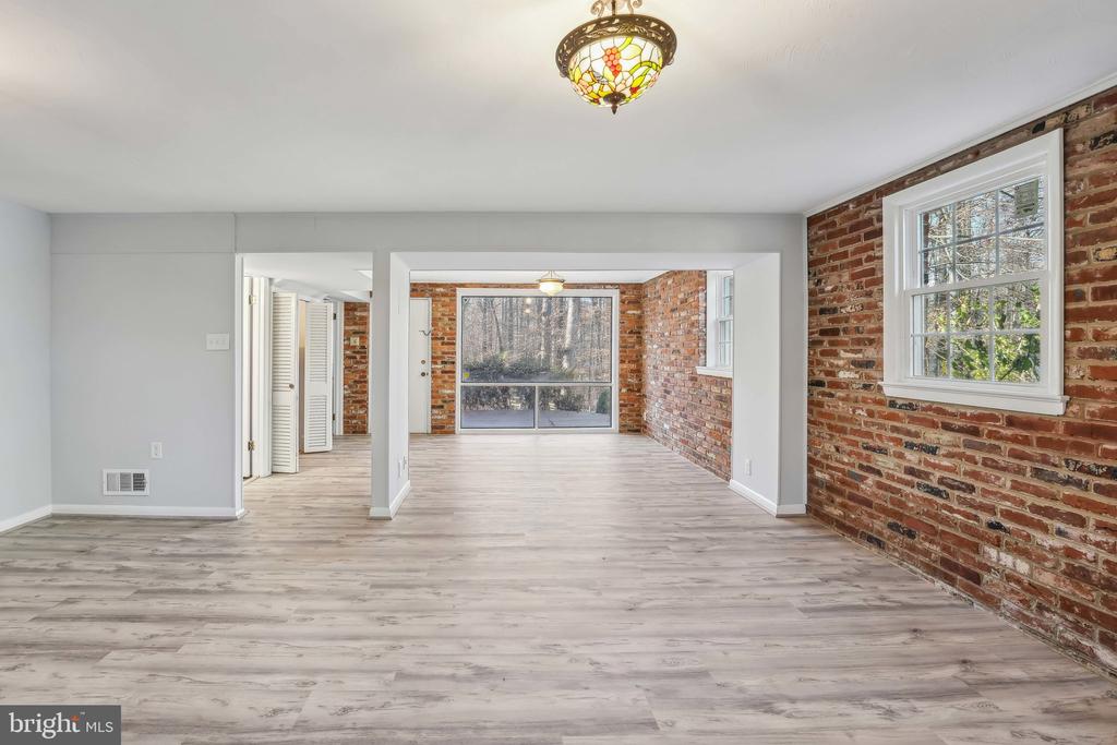 4962 SABRA LANE
