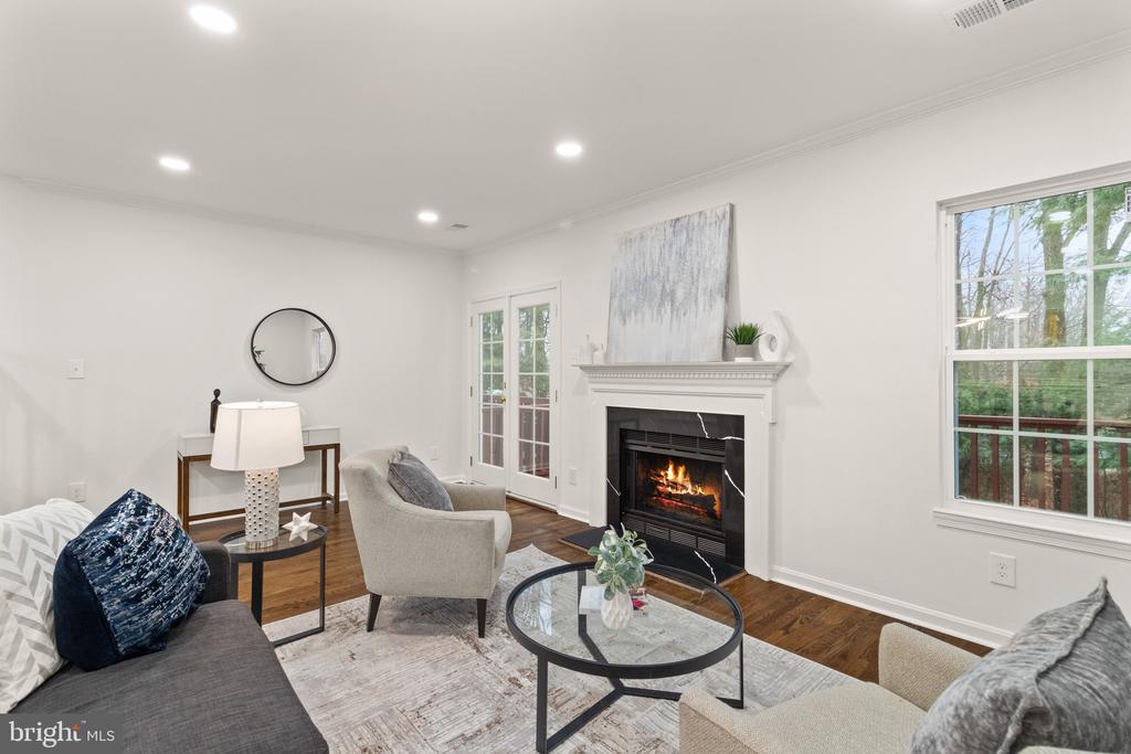 7938 GUNSTON WOODS PLACE
