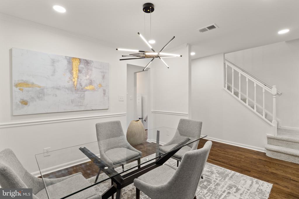 7938 GUNSTON WOODS PLACE