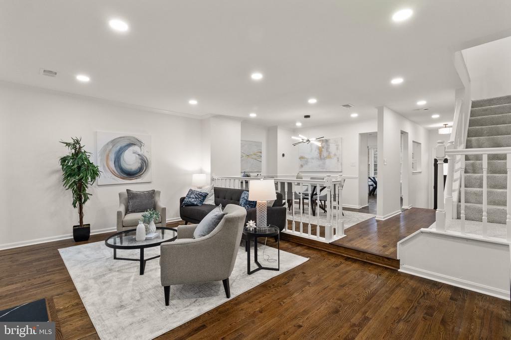 7938 GUNSTON WOODS PLACE