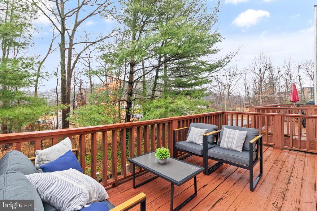 7938 GUNSTON WOODS PLACE