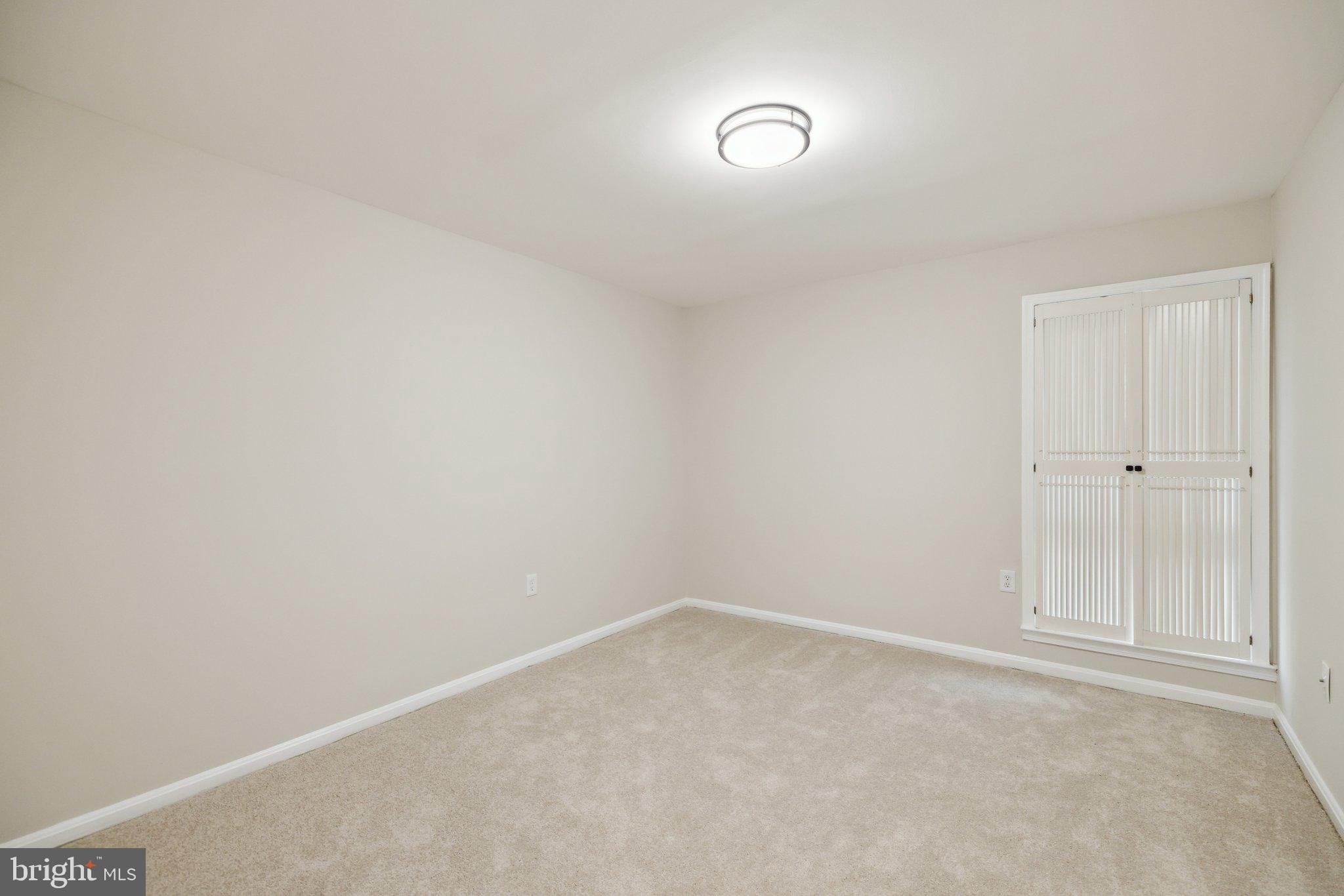 3839 PERSIMMON CIRCLE