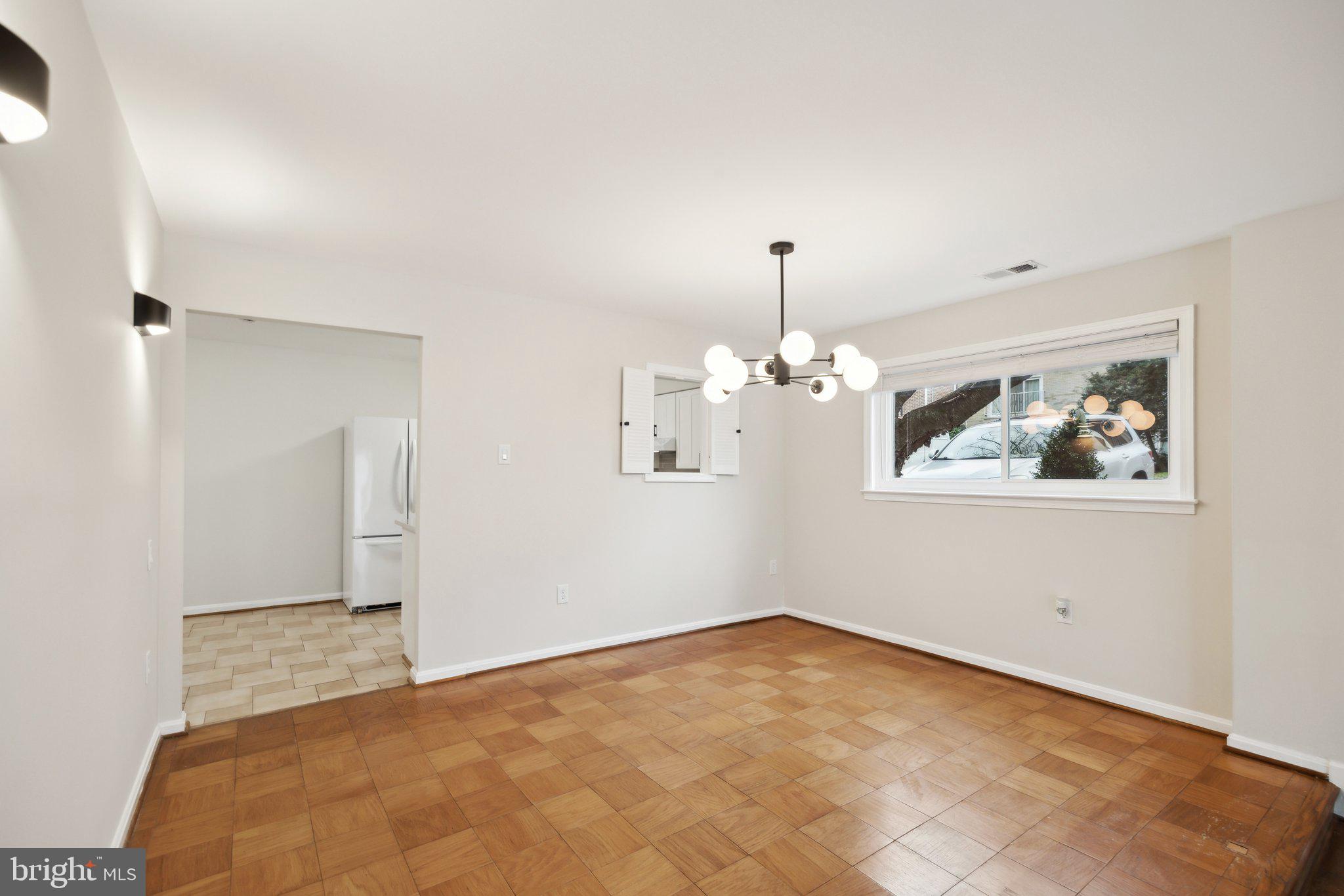 3839 PERSIMMON CIRCLE