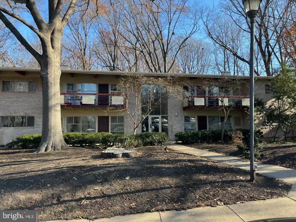 4335 AMERICANA DRIVE