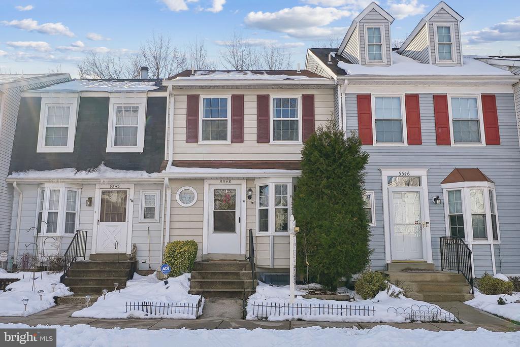 5548 WOODLAWN MANOR COURT