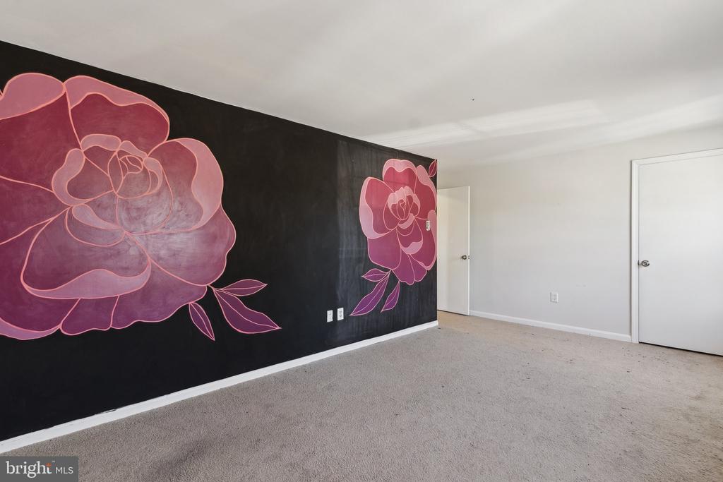 4501 SQUIREDALE SQUARE