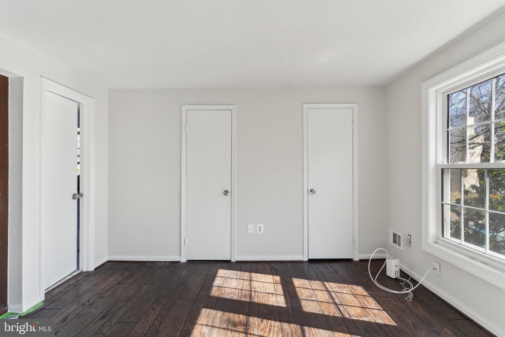 4501 SQUIREDALE SQUARE