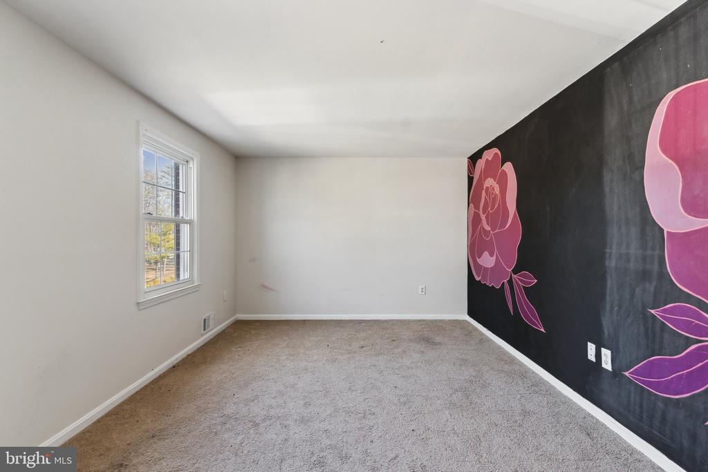 4501 SQUIREDALE SQUARE