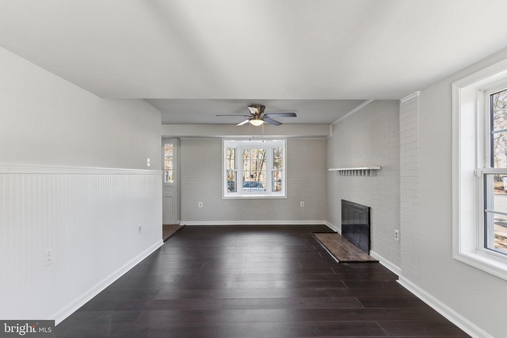 4501 SQUIREDALE SQUARE