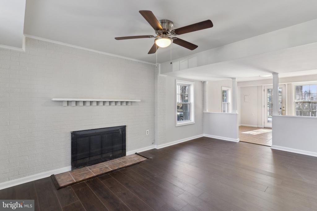 4501 SQUIREDALE SQUARE