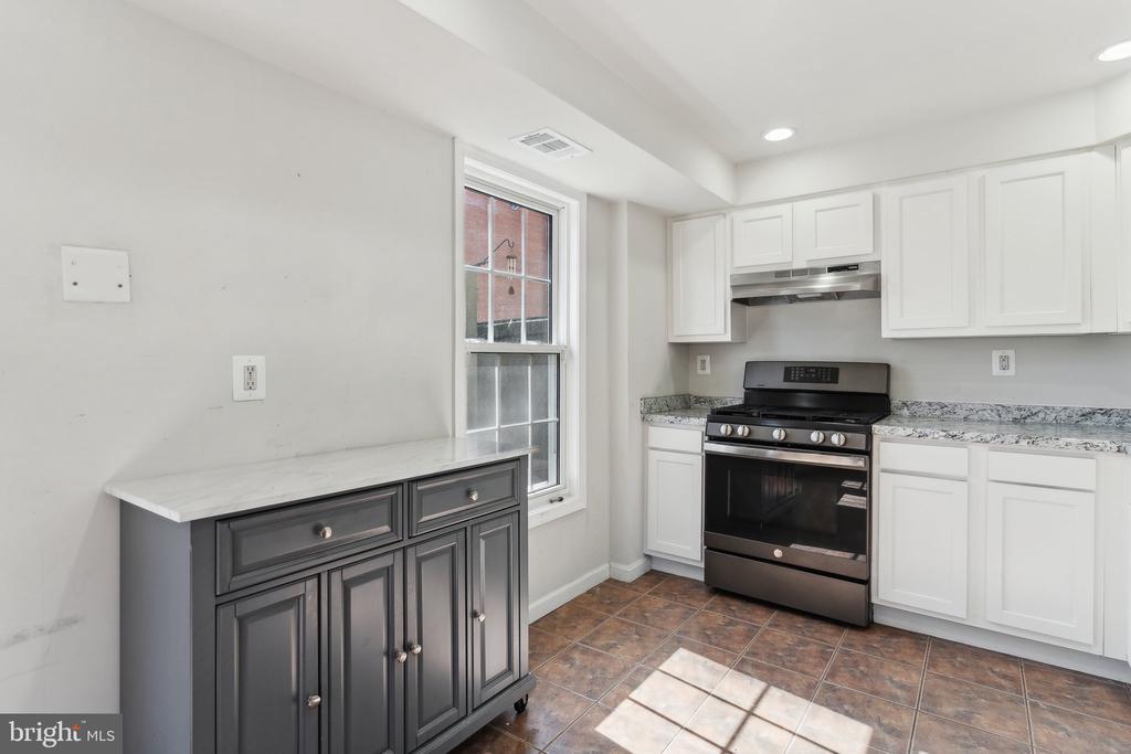 4501 SQUIREDALE SQUARE