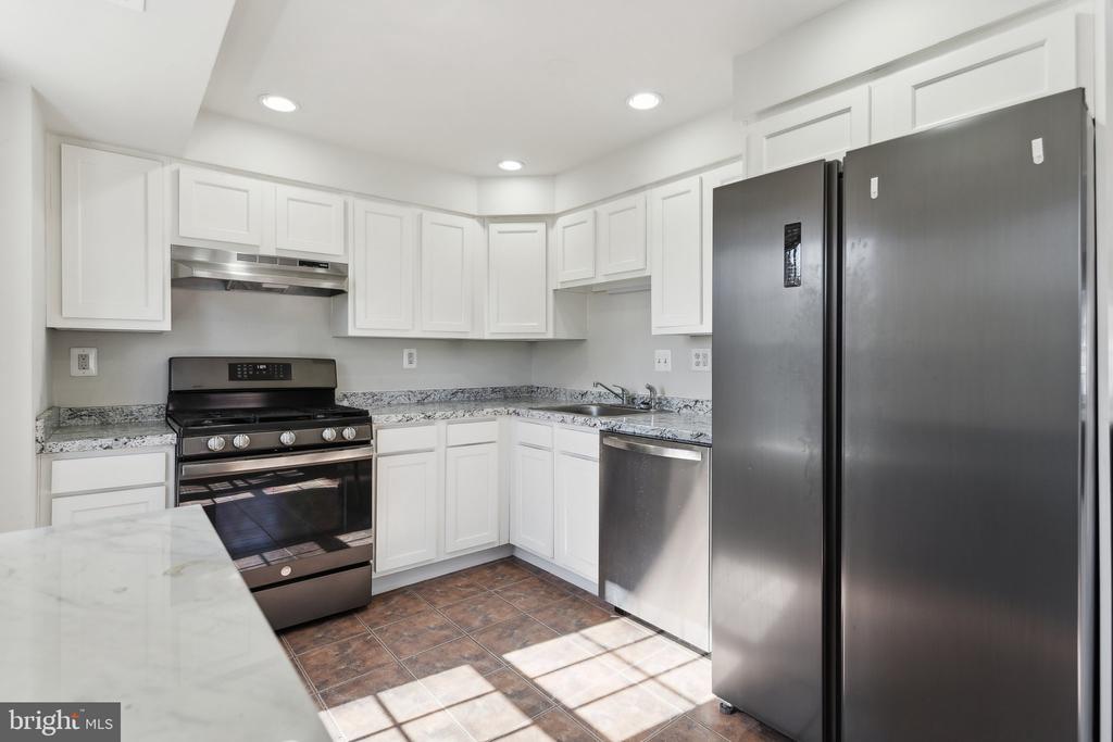 4501 SQUIREDALE SQUARE