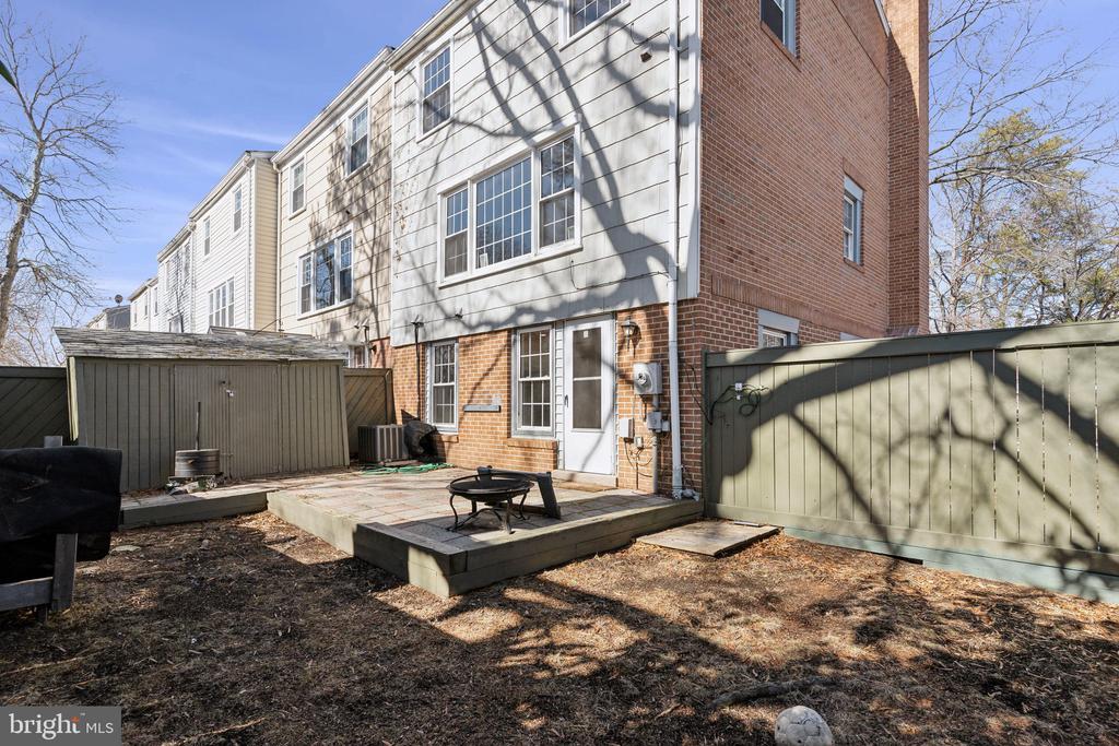 4501 SQUIREDALE SQUARE