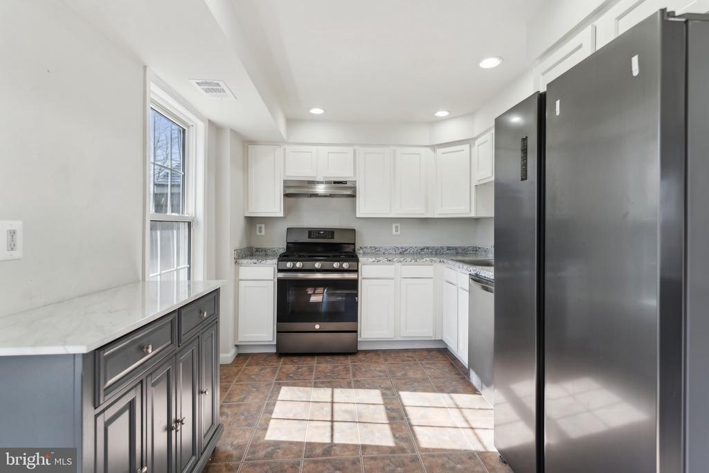 4501 SQUIREDALE SQUARE