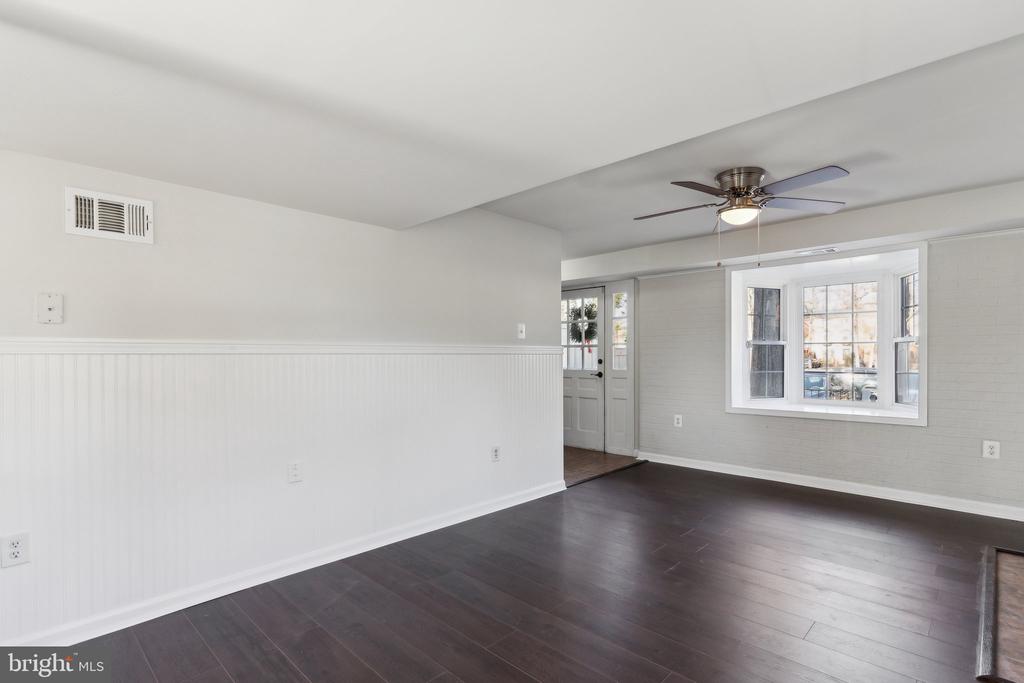 4501 SQUIREDALE SQUARE