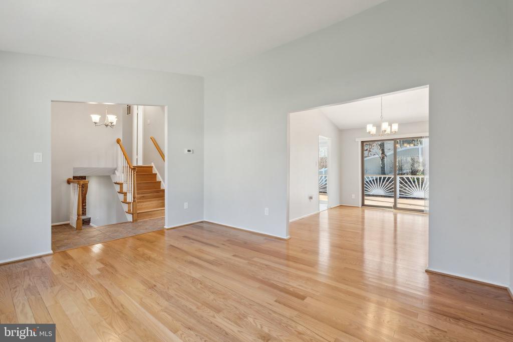 1902 CONTRALTO COURT