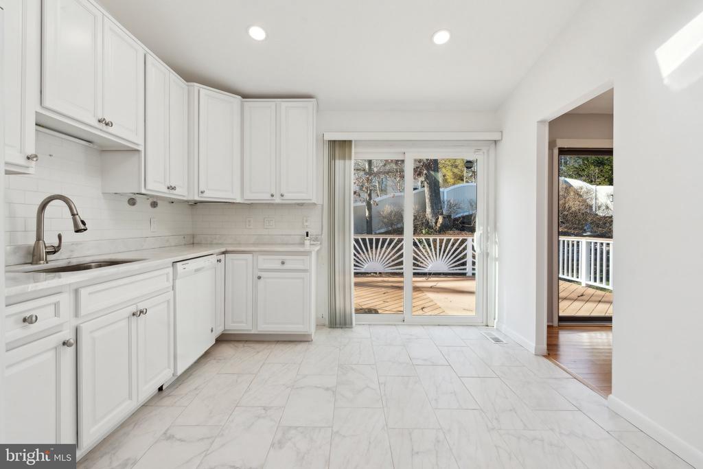1902 CONTRALTO COURT