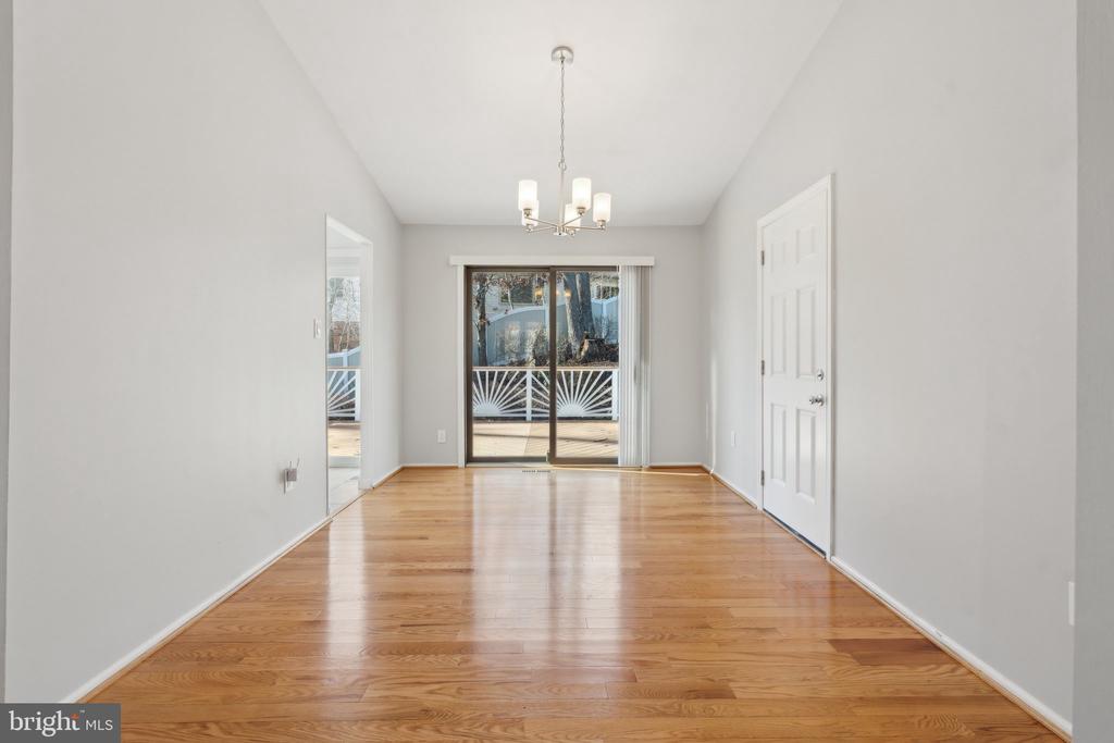 1902 CONTRALTO COURT