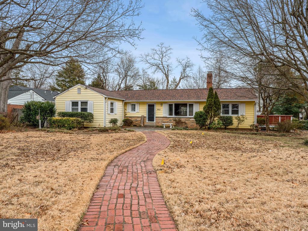3463 WASHINGTON DRIVE