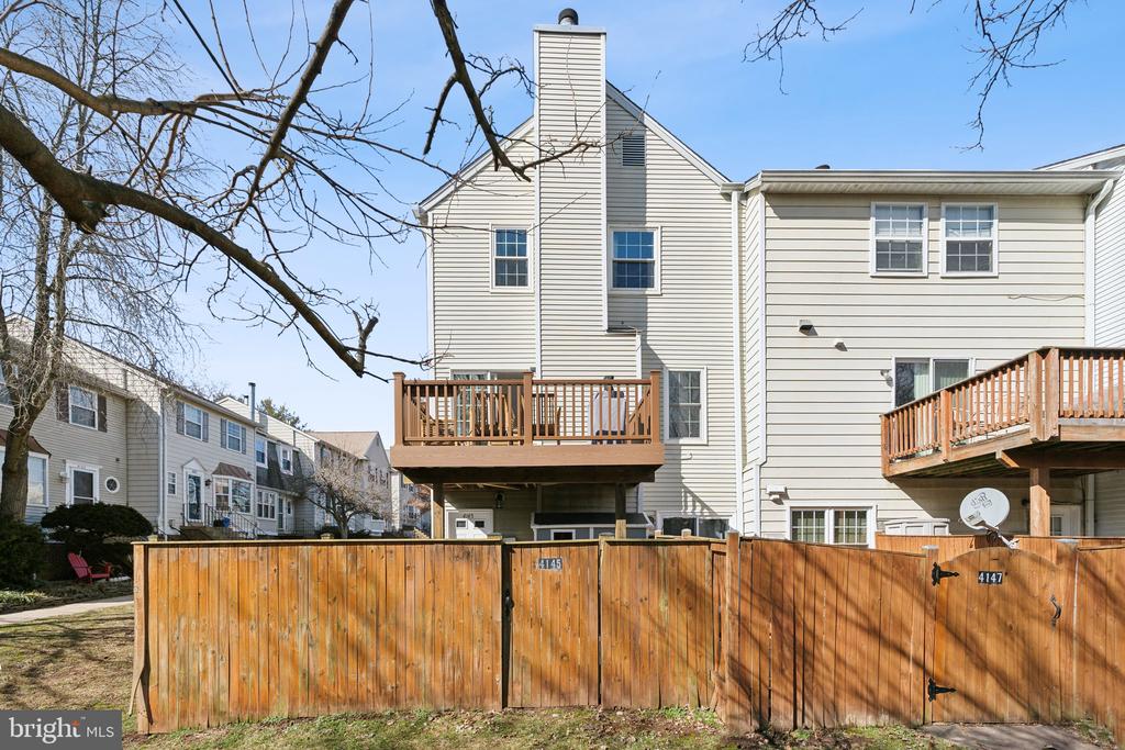 4145 PLEASANT MEADOW COURT