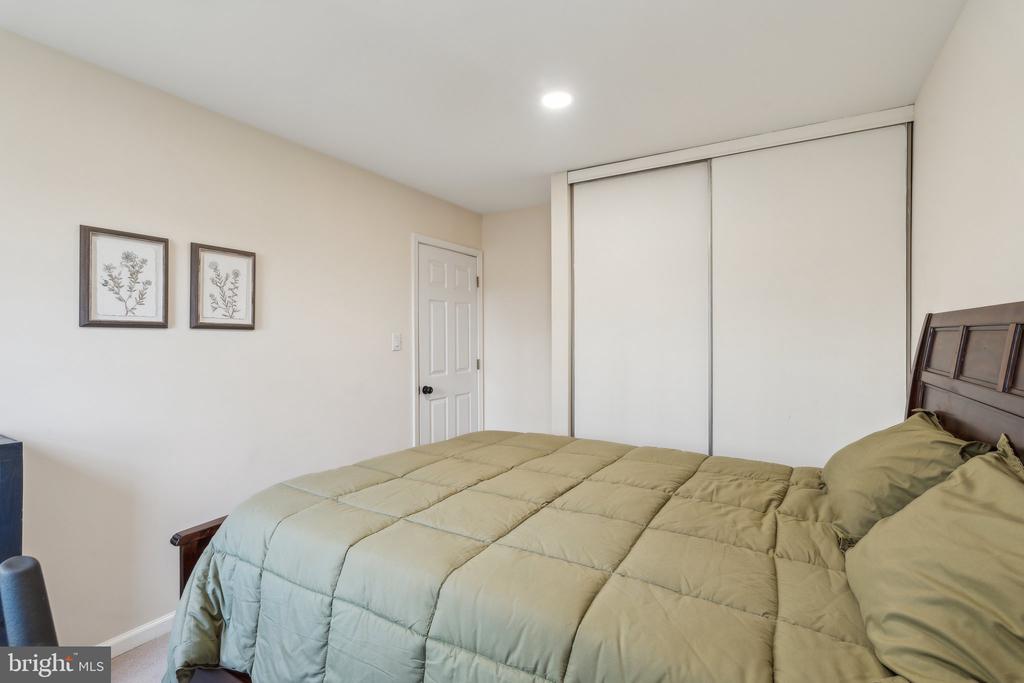 4145 PLEASANT MEADOW COURT
