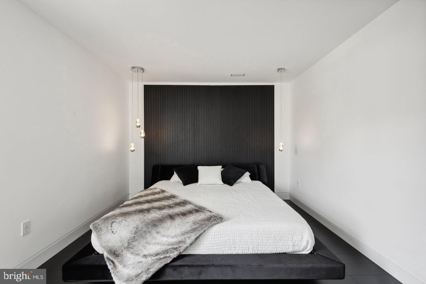 10210 ASHBROOKE COURT D 24