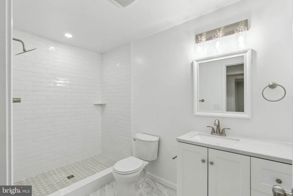 8702 OLD DOMINION DRIVE