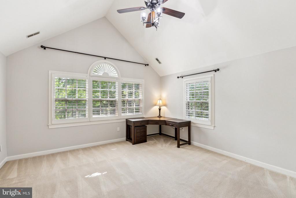 8702 OLD DOMINION DRIVE